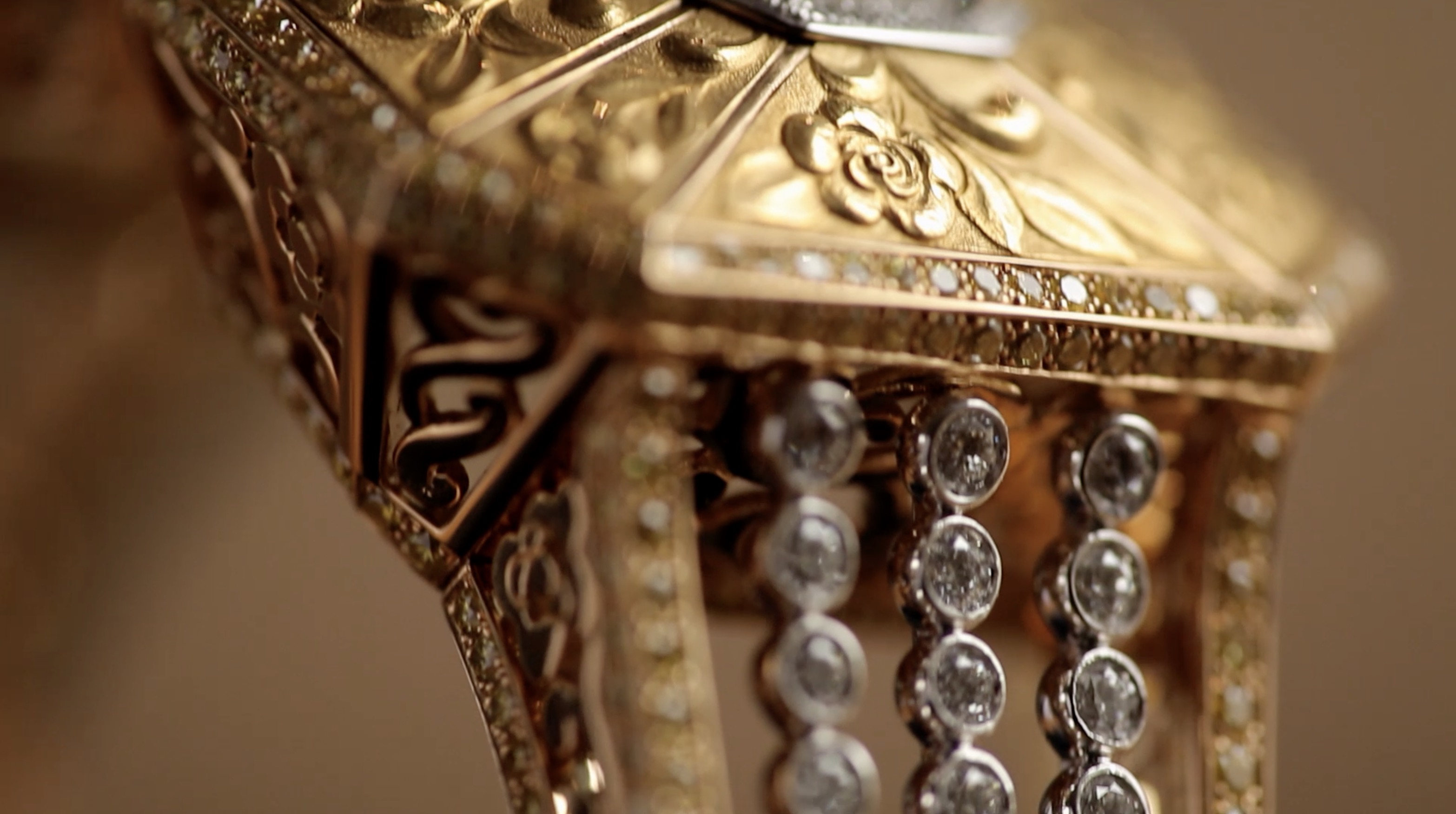 Illustration LES MÉTIERS D'ARTS - LA CISELURE